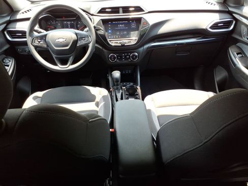 Certified 2023 Chevrolet TrailBlazer LT w/ Convenience Package FWD image 10