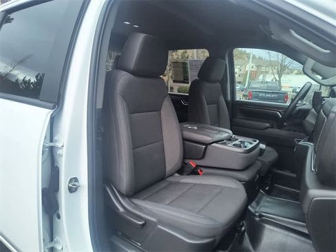 Used 2024 Chevrolet Silverado 3500 LT image 24