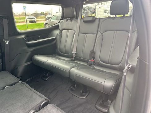 New 2026 Jeep Grand Wagoneer Limited AWD/4WD image 28