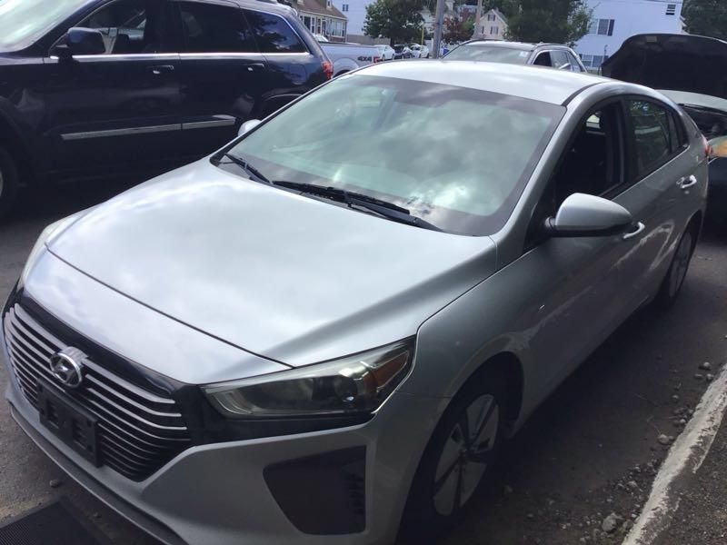 Used 2018 Hyundai Ioniq Blue FWD image 2