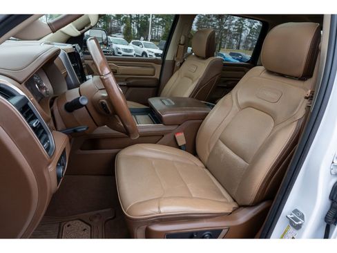 Used 2019 RAM 1500 Limited image 11