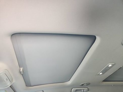 Used 2020 GMC Acadia Denali w/ Technology Package FWD image 26