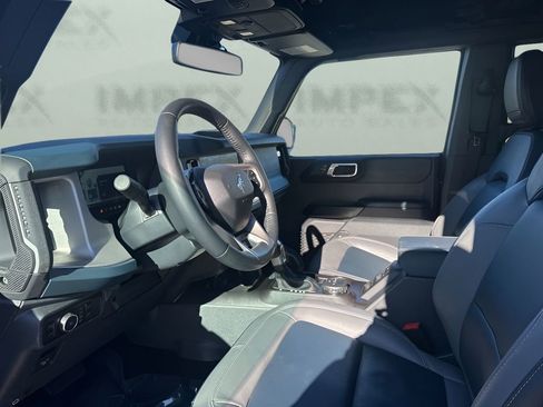 Used 2024 Ford Bronco Outer Banks image 9