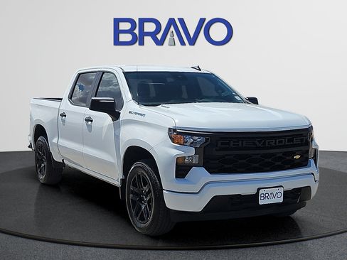 Used 2025 Chevrolet Silverado 1500 Custom RWD image 6
