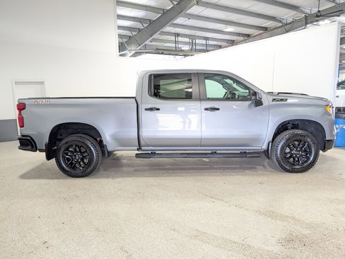 Used 2024 Chevrolet Silverado 1500 LT Trail Boss w/ Convenience Package II AWD/4WD image 2