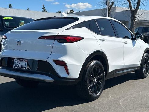 Used 2025 Buick Envista Sport Touring w/ Convenience II Package image 4