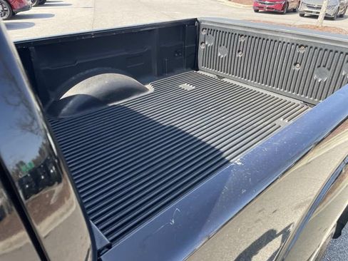 Used 2017 Nissan Frontier S image 10