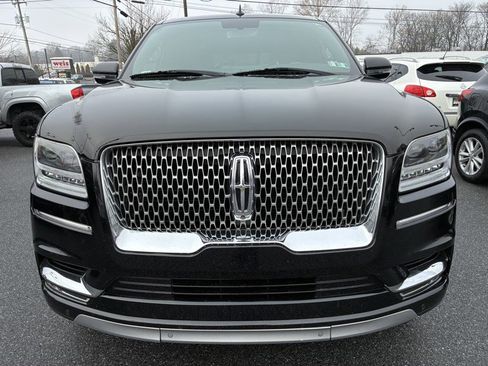 Used 2018 Lincoln Navigator Select image 2