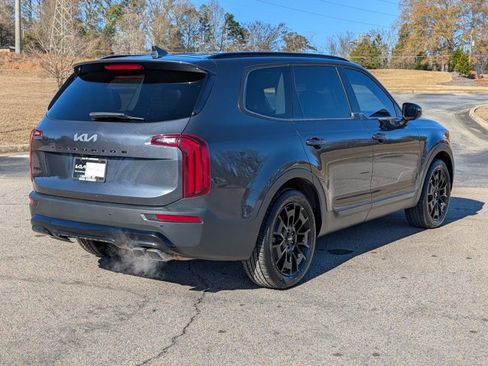 Used 2022 Kia Telluride SX w/ SX Prestige Package image 7