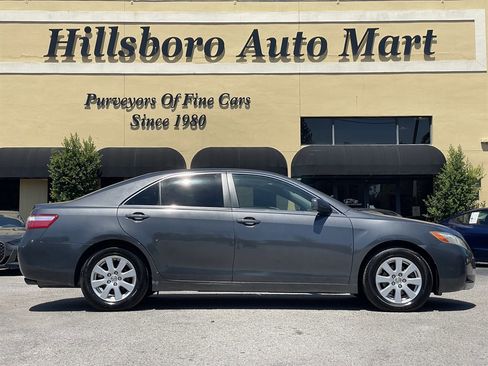 Used 2007 Toyota Camry XLE FWD image 4