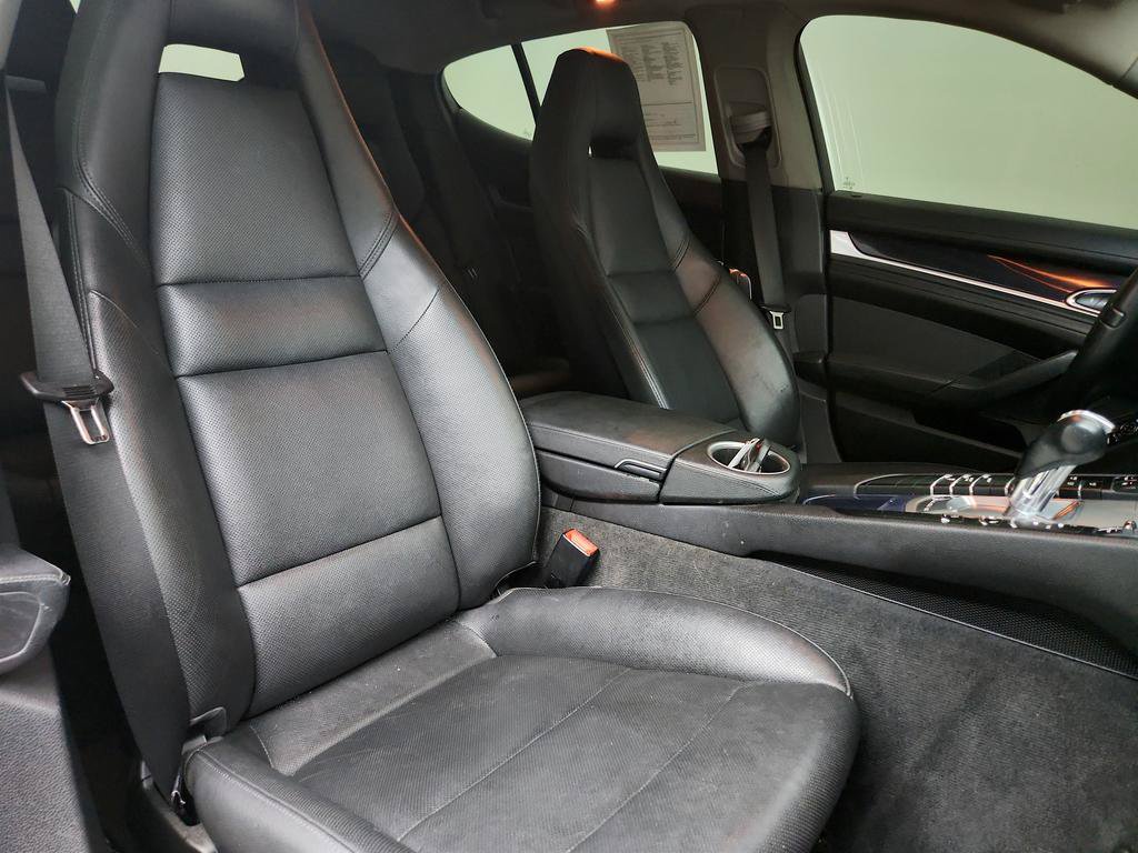 Used 2014 Porsche Panamera 4 AWD/4WD image 26