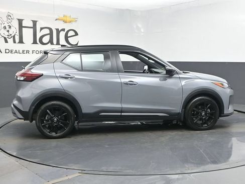 Used 2023 Nissan Kicks SR w/ SR Premium Package FWD image 37