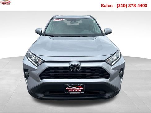 Used 2021 Toyota RAV4 XLE w/ Convenience Package AWD/4WD image 10