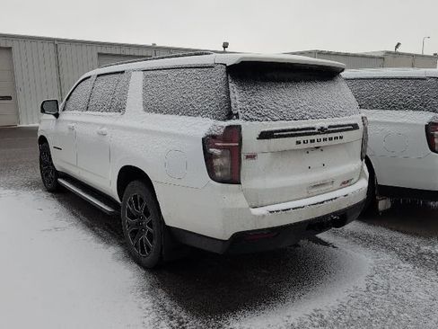 Used 2023 Chevrolet Suburban RST w/ Luxury Package image 2