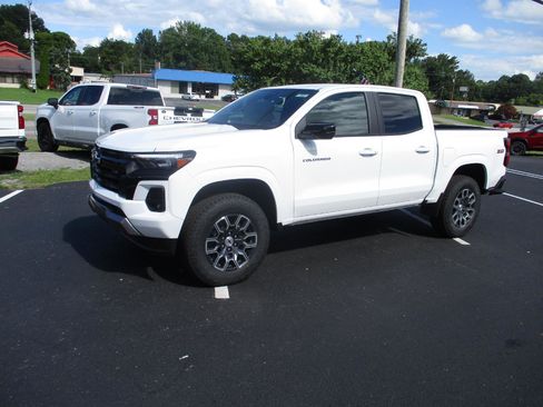 New 2025 Chevrolet Colorado Z71 w/ Z71 Convenience Package 2 image 8