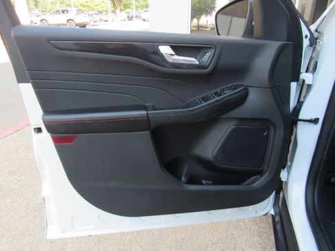 Used 2023 Ford Escape ST-Line Select image 13