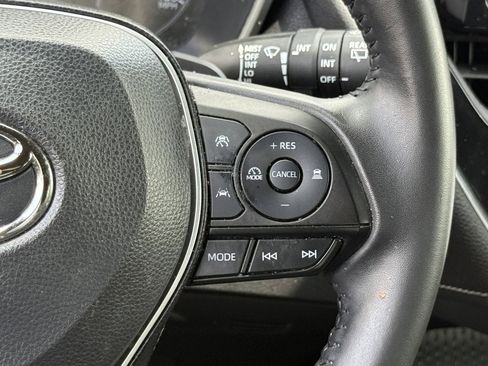 Used 2023 Toyota Corolla SE FWD image 15