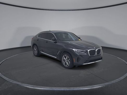 Used 2023 BMW X4 xDrive30i w/ Premium Package AWD/4WD image 3