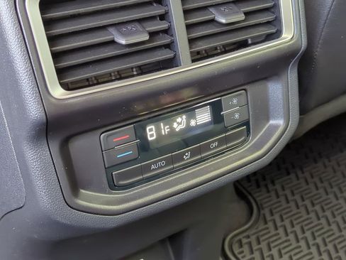 New 2026 Volkswagen Atlas SE image 23