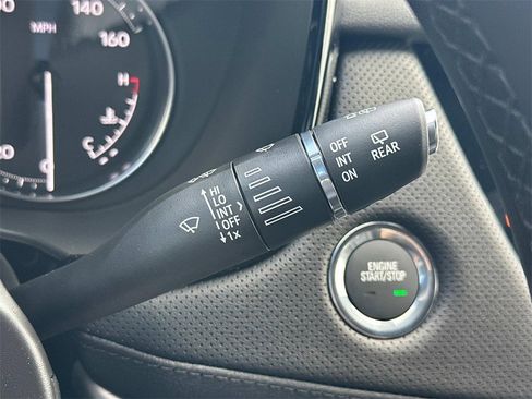 New 2025 Cadillac XT5 Luxury image 25