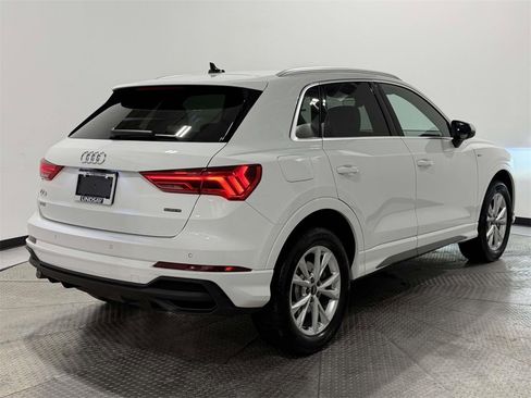 Used 2025 Audi Q3 2.0T Premium image 6