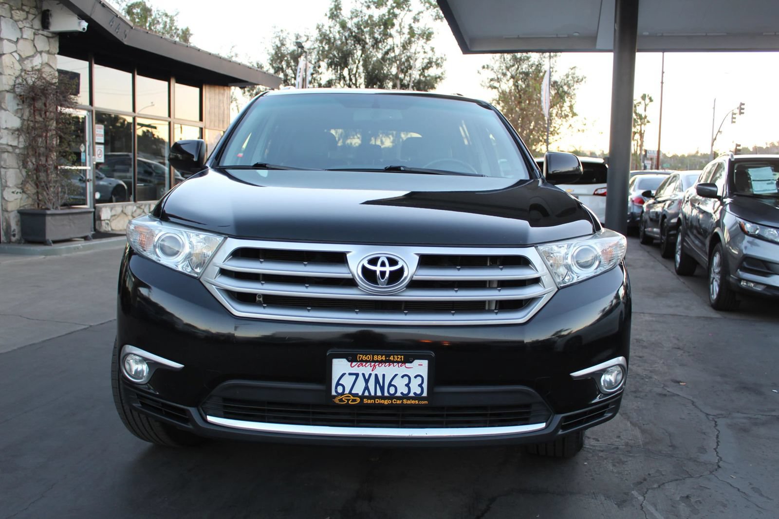 Used 2013 Toyota Highlander SE FWD image 8
