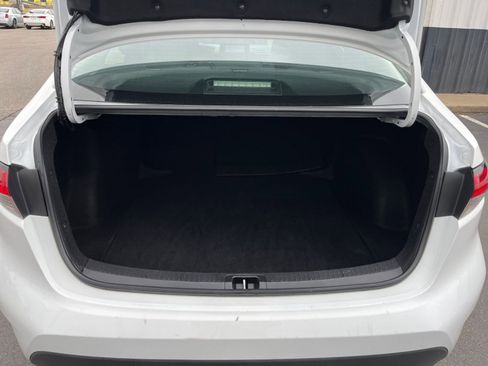 Used 2023 Toyota Corolla LE image 29