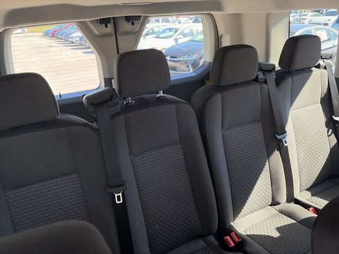 Used 2024 Ford Transit 350 XLT image 28