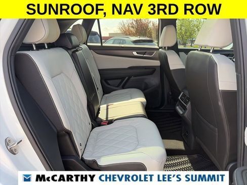 Used 2024 Volkswagen Atlas Cross Sport SEL Premium R-Line image 39