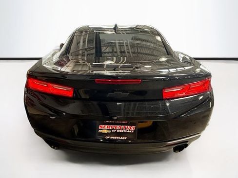 Used 2017 Chevrolet Camaro LT RWD image 7