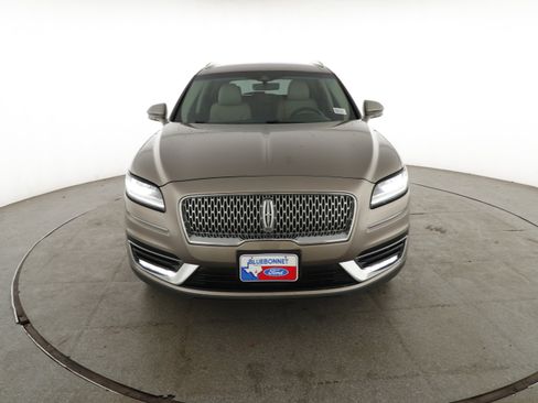 Used 2019 Lincoln Nautilus Select w/ Cargo Utility Package FWD image 2