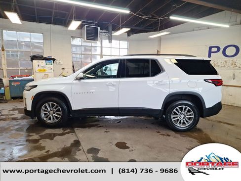 Used 2023 Chevrolet Traverse LT w/ LPO, Floor Liner Package image 2