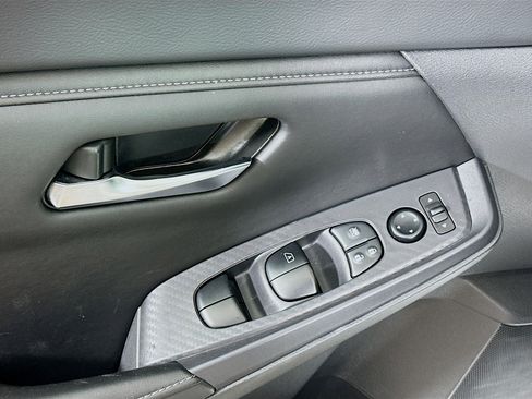 Used 2024 Nissan Sentra SV image 15