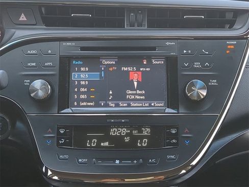 Used 2018 Toyota Avalon XLE w/ Protection Package image 19