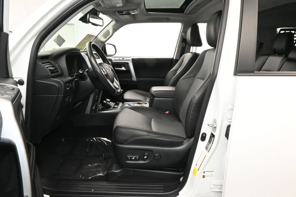 Used 2024 Toyota 4Runner SR5 Premium w/ Moonroof Package AWD/4WD image 11