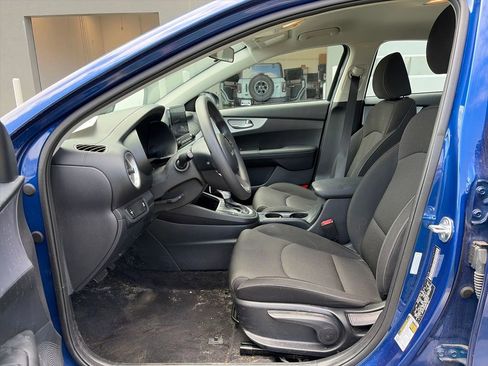 Used 2024 Kia Forte LXS FWD image 14