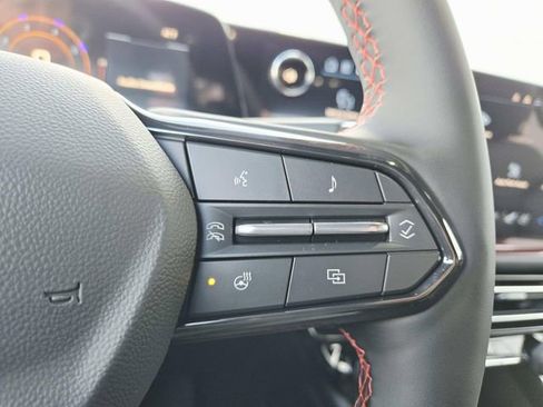 New 2026 Chevrolet Traverse RS image 19