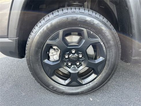 Used 2023 Jeep Compass Trailhawk image 27