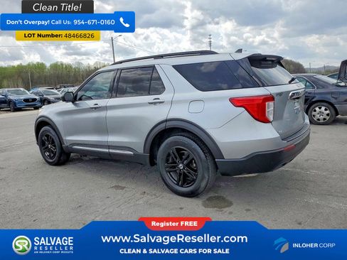 Used 2022 Ford Explorer XLT image 3