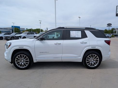 Used 2026 GMC Terrain Denali AWD/4WD image 3