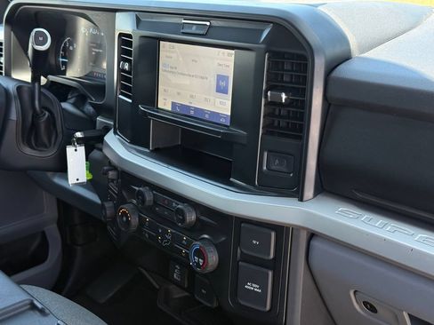 Used 2025 Ford F350 XLT AWD/4WD image 29