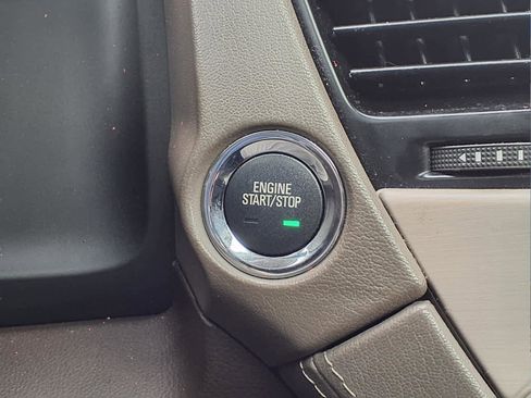 Used 2020 GMC Yukon Denali w/ Denali Ultimate Package image 22