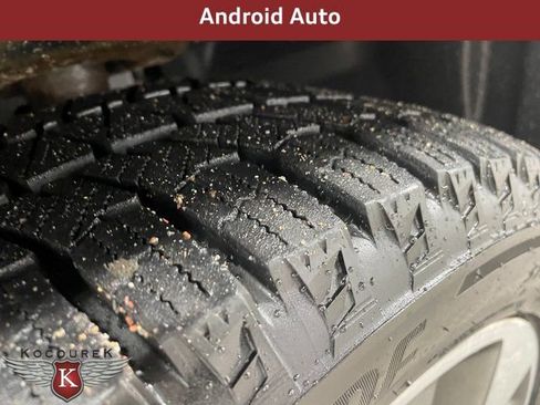 Used 2019 Jeep Cherokee Overland image 9