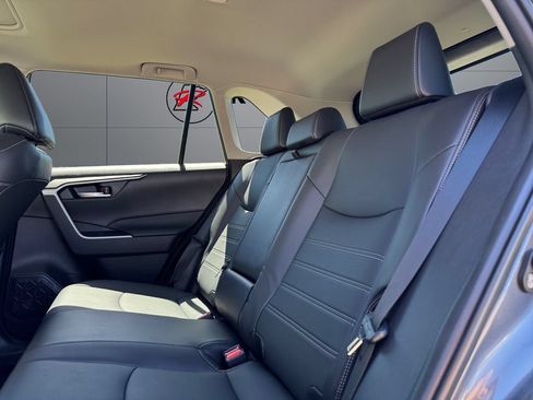 Certified 2023 Toyota RAV4 XLE Premium AWD/4WD image 18