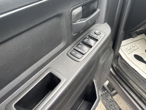 Used 2018 RAM 2500 Tradesman w/ Popular Equipment Group image 16