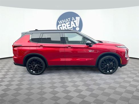 New 2025 Mitsubishi Outlander SEL Black Edition image 8