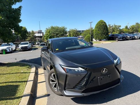 Used 2023 Lexus RZ 450e Premium w/ Technology Package AWD/4WD image 4