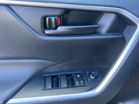 Used 2025 Toyota RAV4 LE image 13