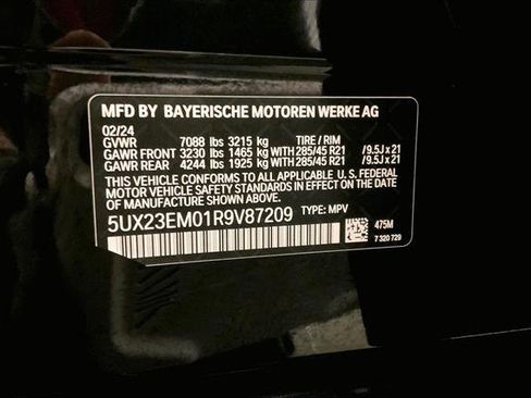 Certified 2024 BMW X7 xDrive40i w/ M Sport Package image 32