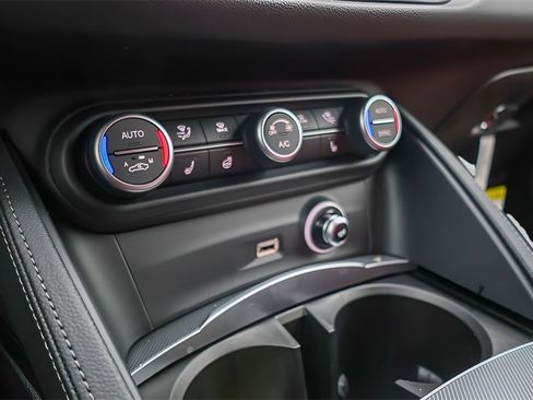 New 2025 Alfa Romeo Stelvio Sprint w/ Veloce Package image 16